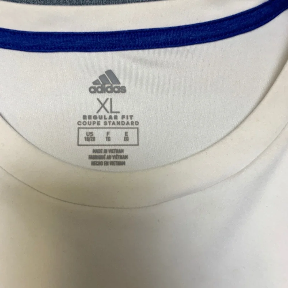 Adidas Running T Shirt Mens XL White Spellout Logo Standard Regular Fit Training